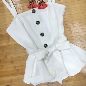 Cute boutique top! Hard to find!